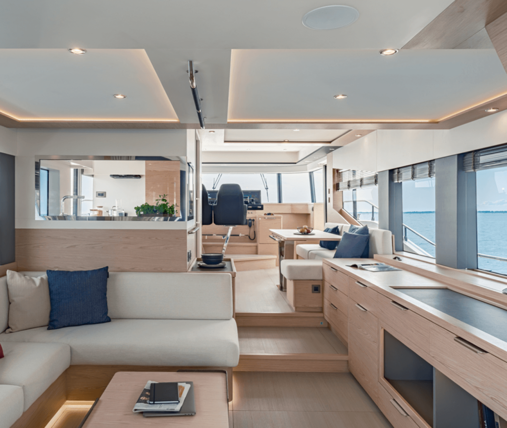 Grand-Trawler-62-Interior1