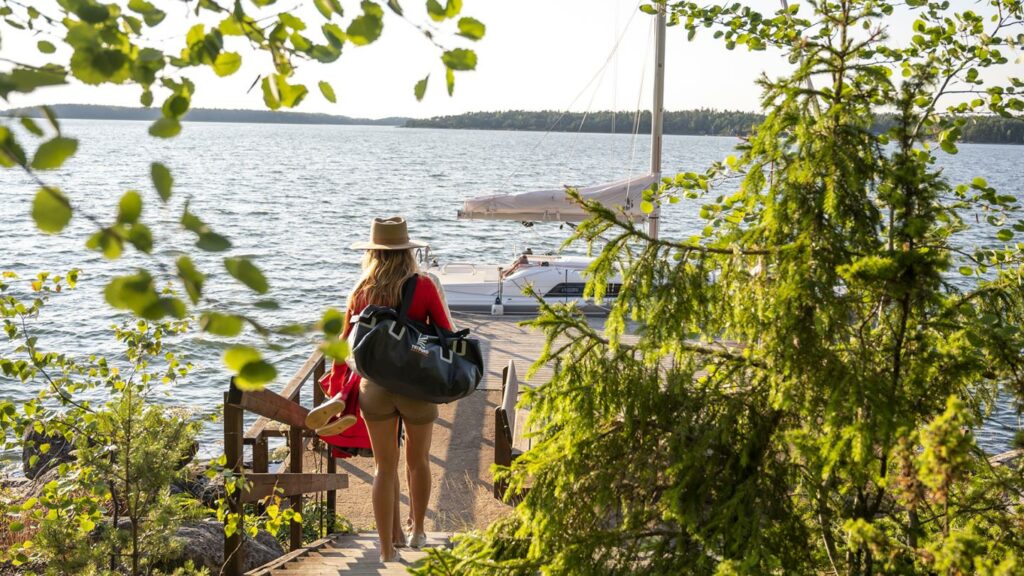 Oceanis-30.1-Exterior1