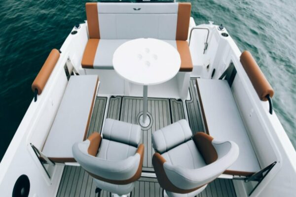 Bañera Flyer 7 SPACEdeck