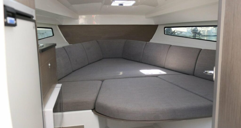 Cabina a todo confort Flyer 8 SUNdeck