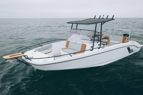 Exterior 2 Flyer 7 SPACEdeck