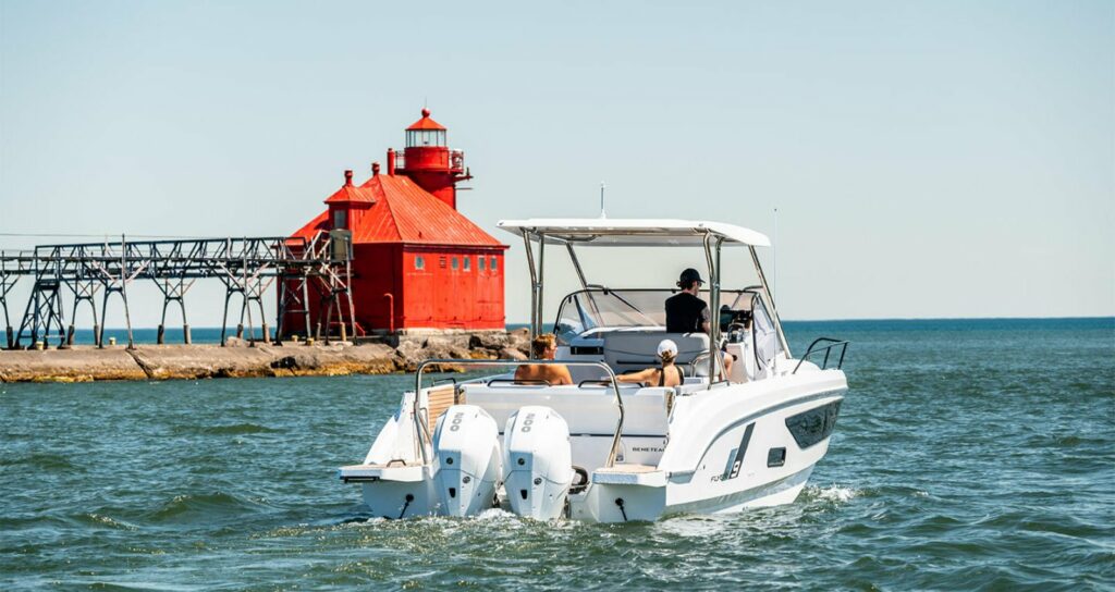 Exterior 5 Flyer9 SUNdeck