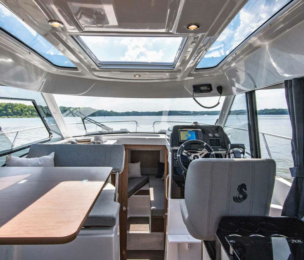 Diseño interior Antares 9