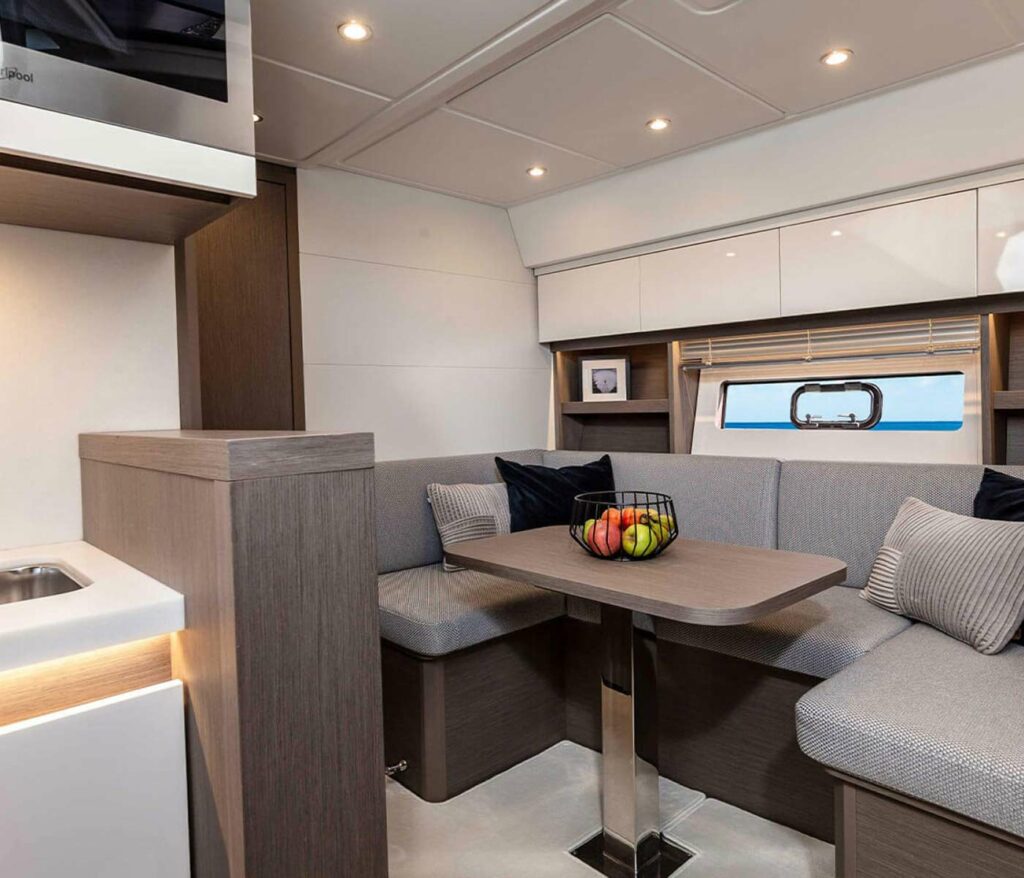 Diseño interior 1 Gran Turismo 45 v2