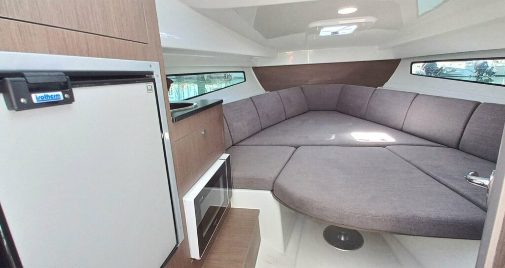 Interior 3 Flyer 8 SUNdeck