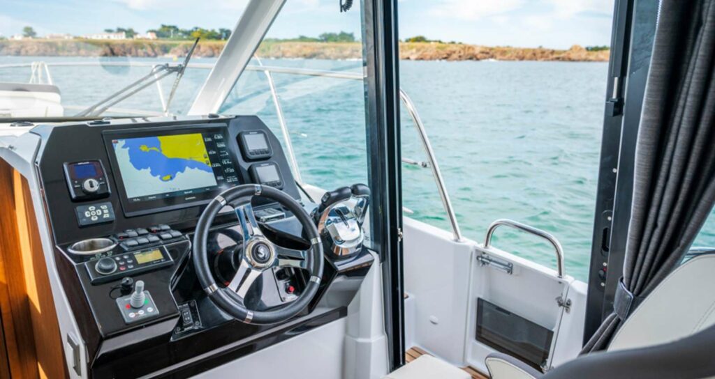 Timonería 2 Antares 11